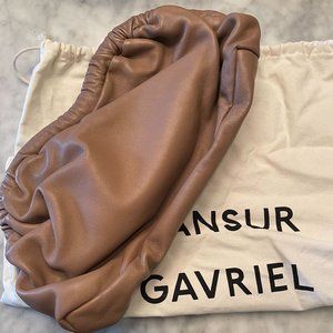 Mansur Gavriel Cloud Clutch In Tan/Taupe
